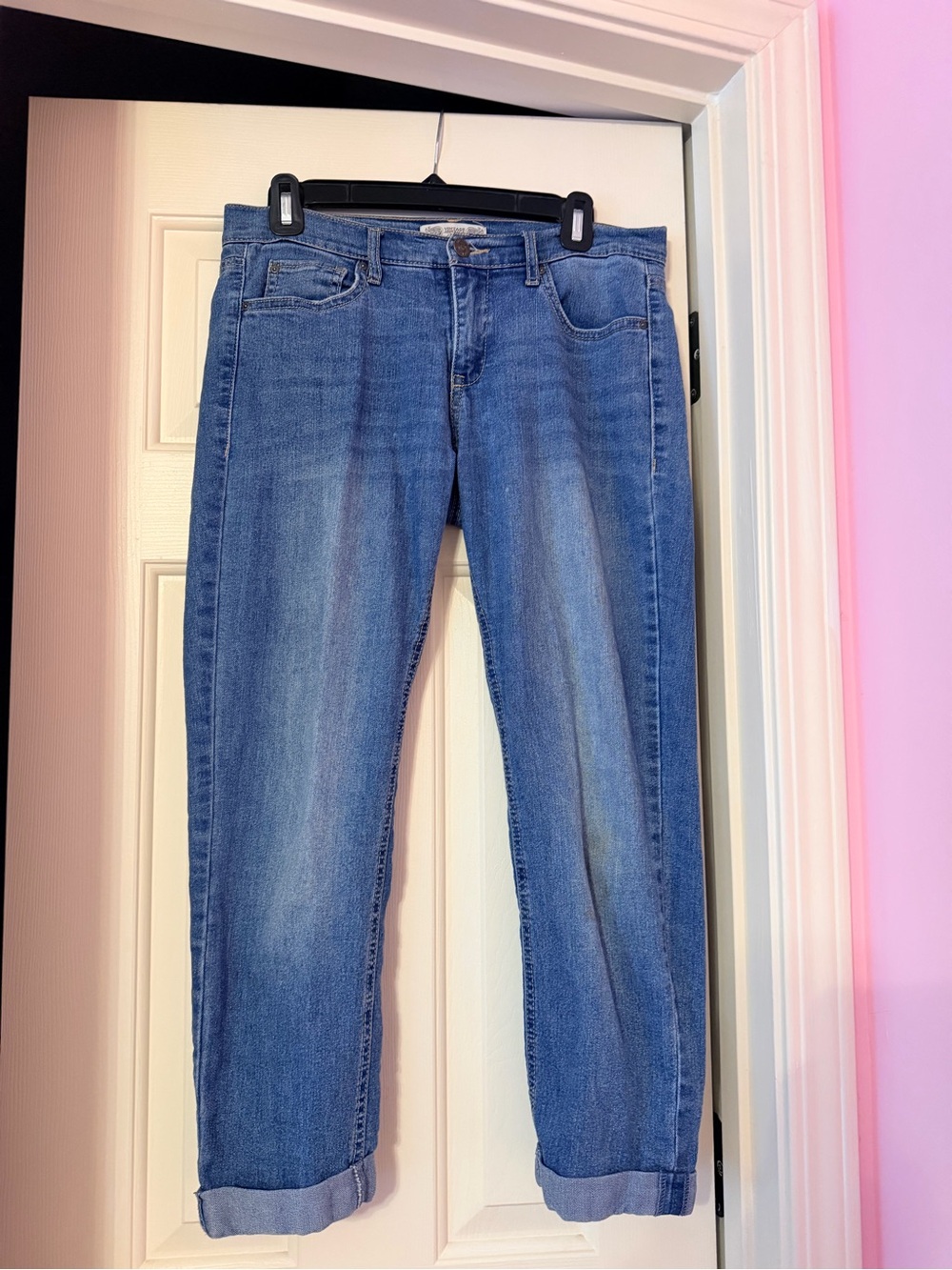 Woman’s Relaxed Boyfriend Jeans in Mid Blue cuffed